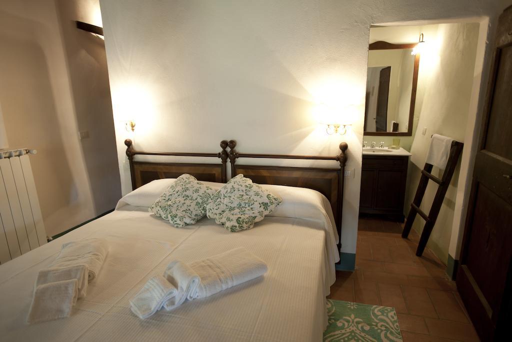 Agriturismo La Pieve Pelago Værelse billede